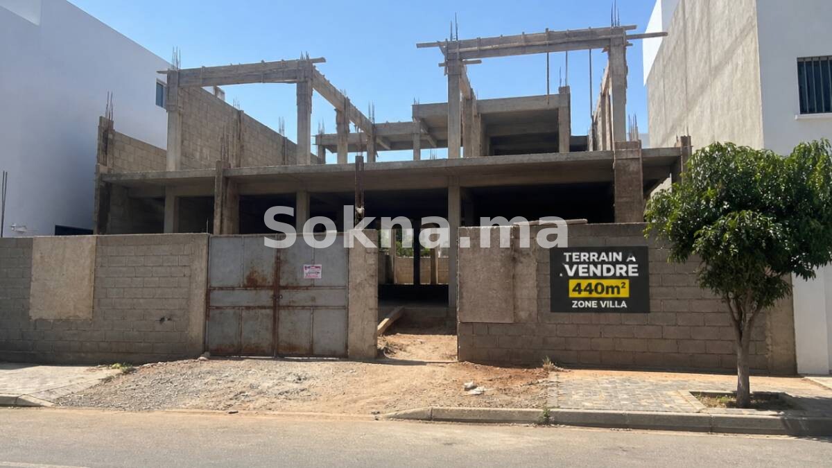 Terrain à vendre à Rabat – Hay Riad _440 m Zone villa