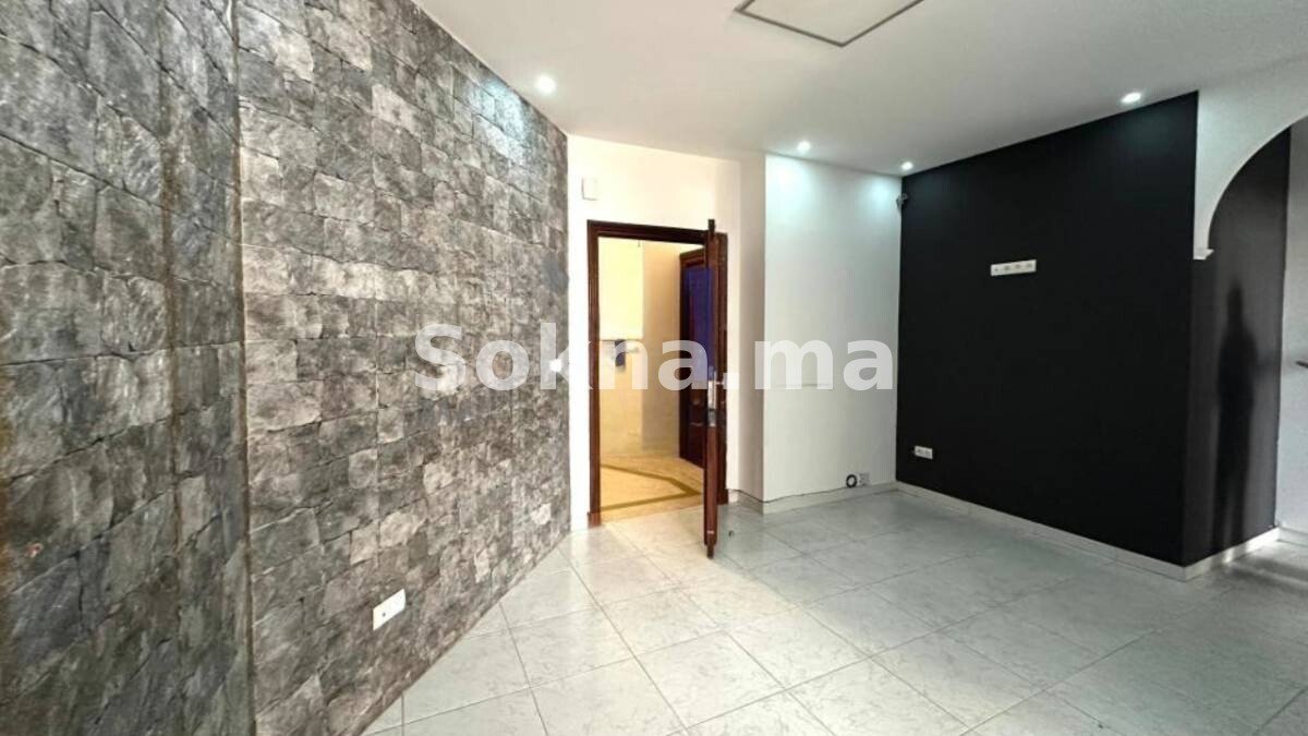 Bureau à Louer à Casablanca | 90 m | Emplacement Stratégique sur Boulevard