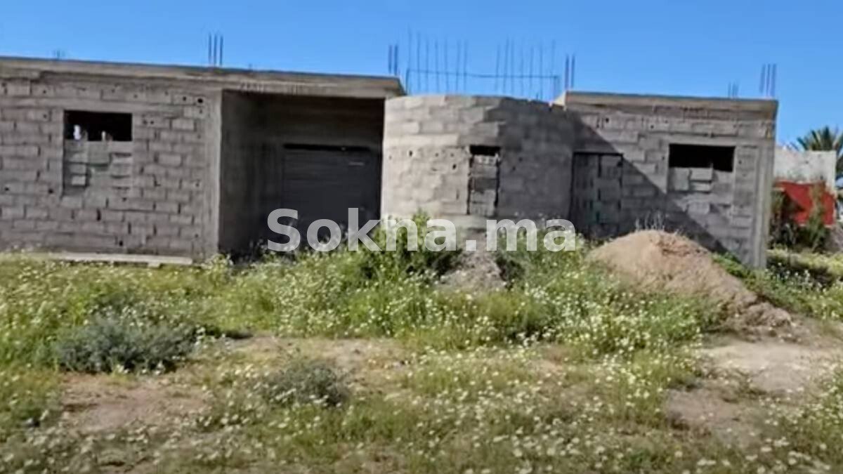 Terrain titré avec construction – Zone urbaine à Douar Laârab, proche de Essaouira
