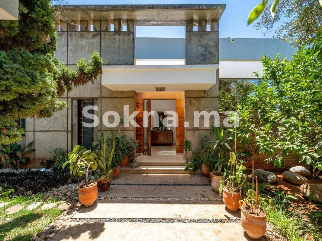 Luxury Villa for Sale in Souissi Rabat _750 sqm Living Area 2000 m Land_4 Suites – Prestigious Property