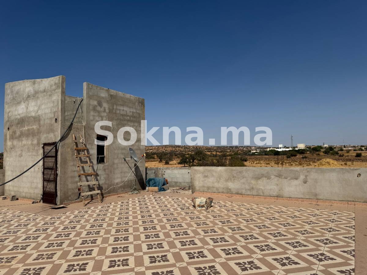 Villa avec piscine et terrain de 4 000 m² à vendre – Adakrouz, Essaouira