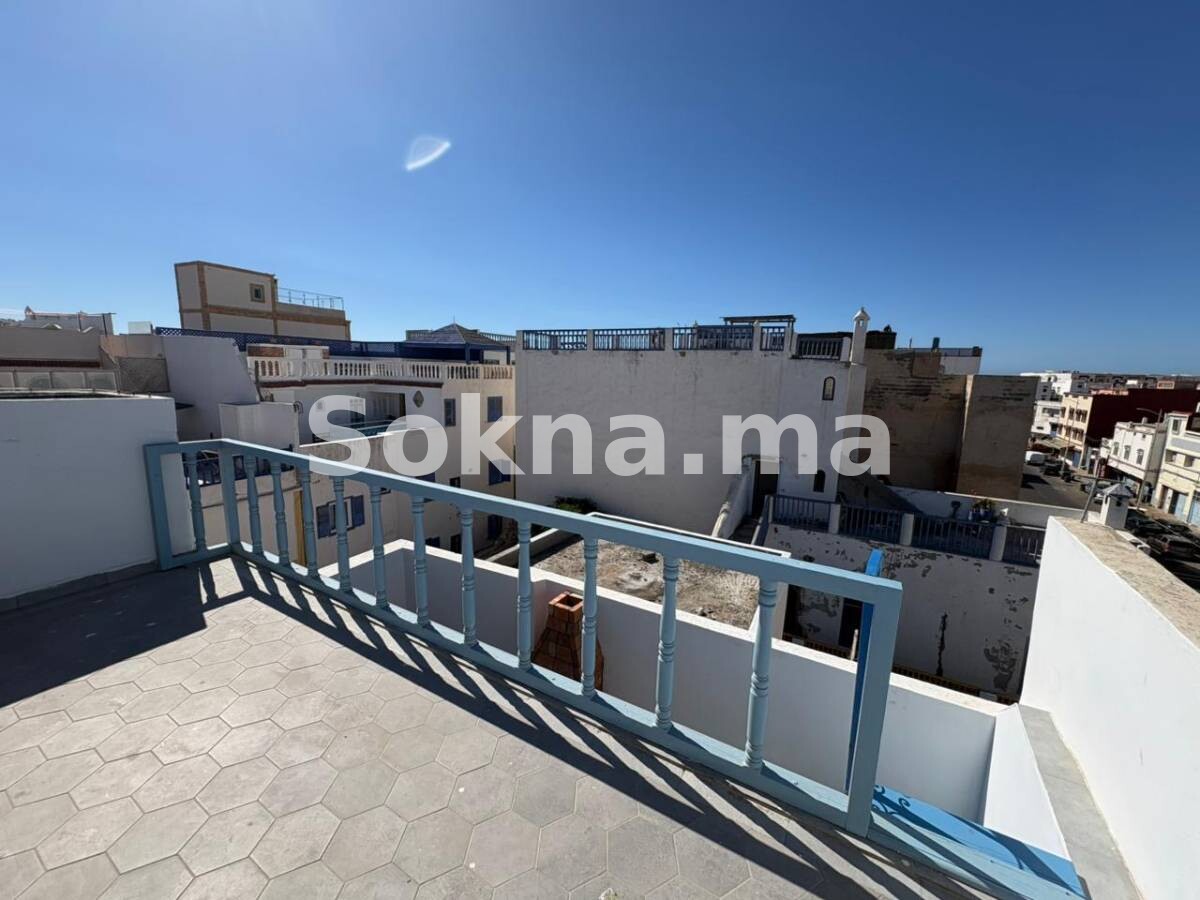 Douiria titrée, double rooftop – Médina